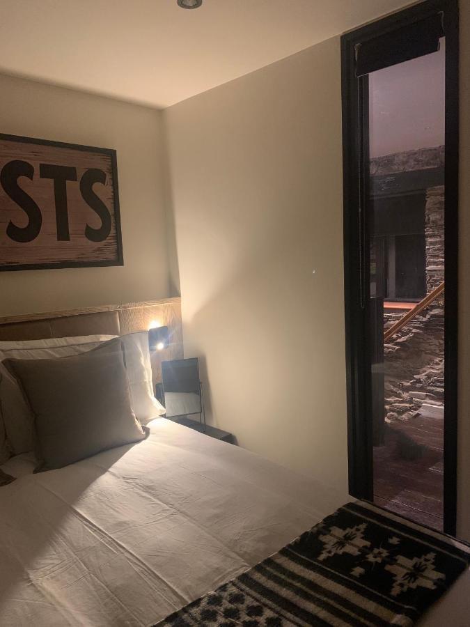 Loft 11: Luxury NYC-Style Apartment with Cinema Room Douglas Exterior photo